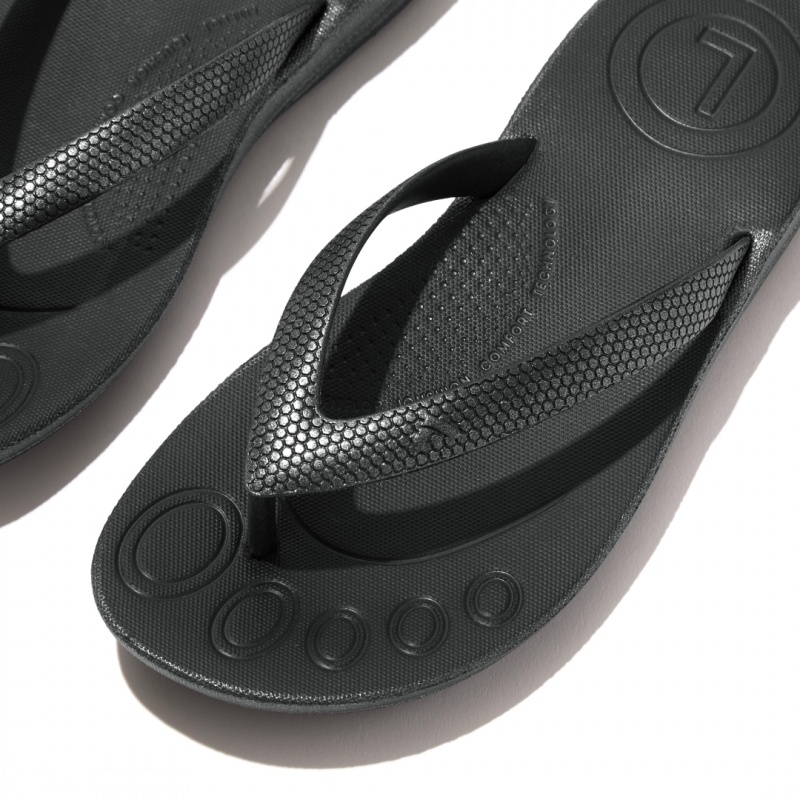 Black Fitflop Iqushion Rubber Kids' Flip Flops | UAE-1586-ARWVQ