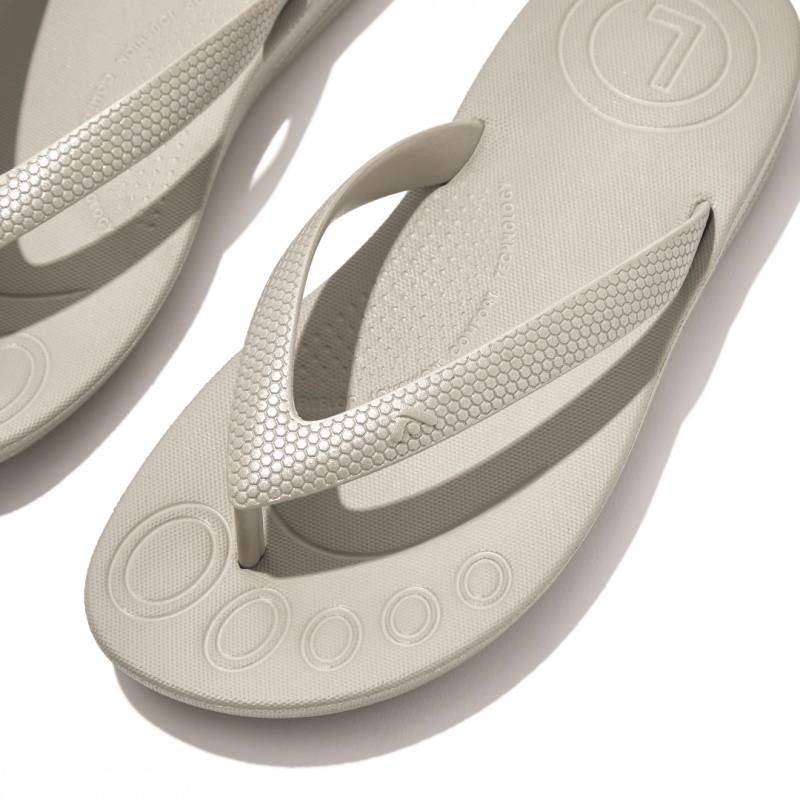 Silver Fitflop Iqushion Rubber Kids' Flip Flops | UAE-4970-GPBJN