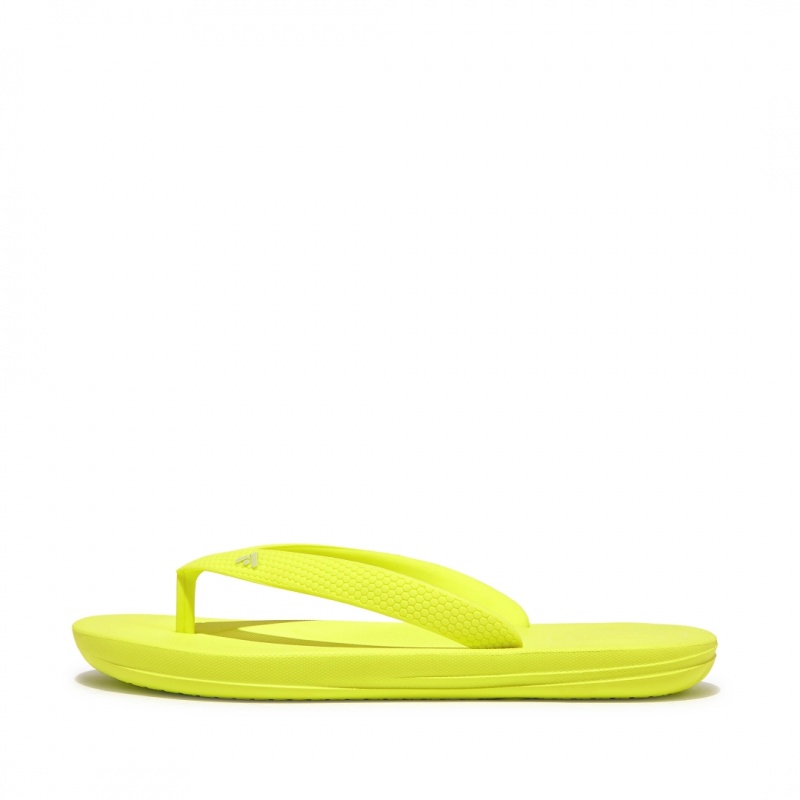 Yellow Fitflop Iqushion Rubber Kids\' Flip Flops | UAE-8764-GUPDO